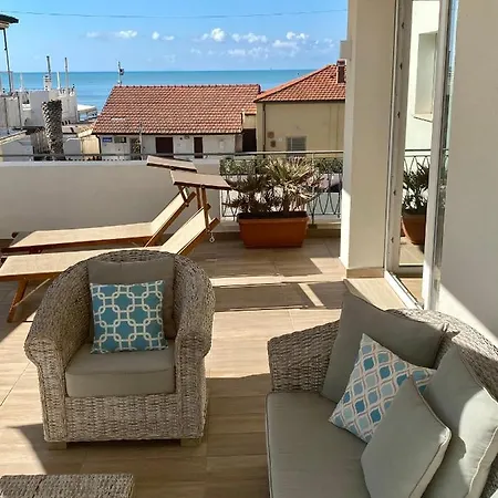 Appartement Via Firenze 11 *
