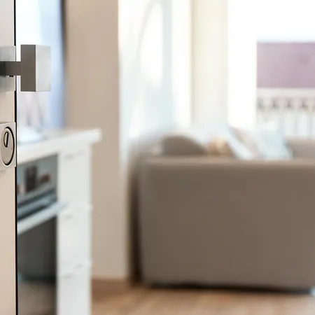 Via Firenze 11 * Follonica