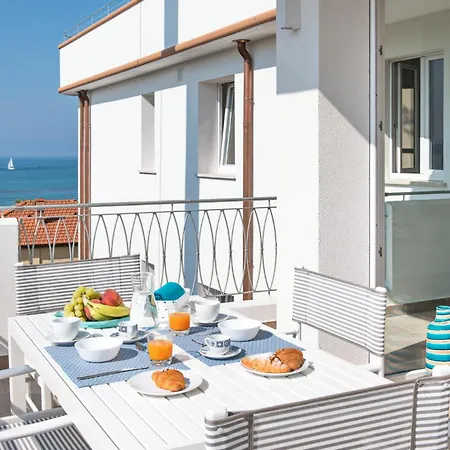 Via Firenze 11 Appartamento *