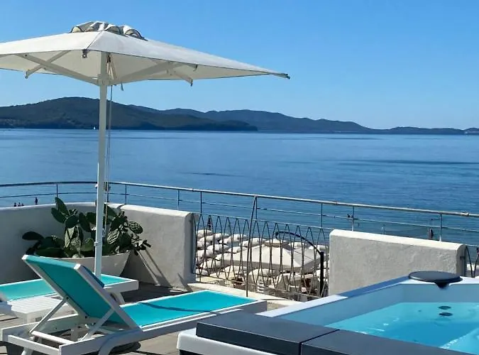 Appartamento Via Firenze 11 *