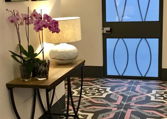 Via Firenze 11 * Follonica